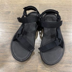 Teva Hurricane XLT